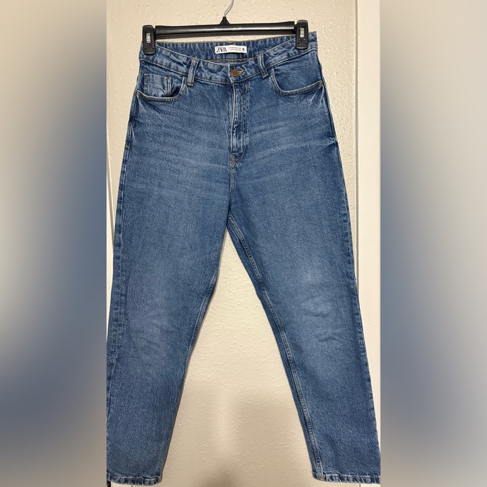 Zara Women’s Blue Jeans
